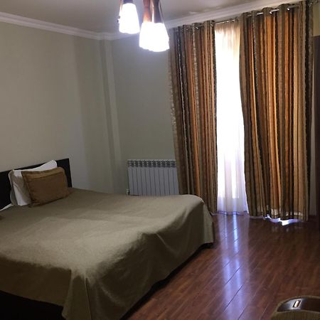 Hotel Central Jermuk Exteriör bild